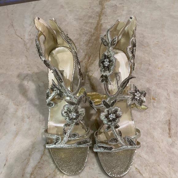 Oscar De La Renta Shoes - Picture 2 of 4